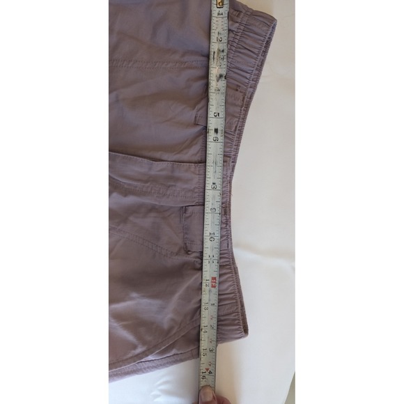 Columbia Sportswear Purple Shorts - Women's Size Small Outdoor Hiking Travel - Picture 6 of 8
